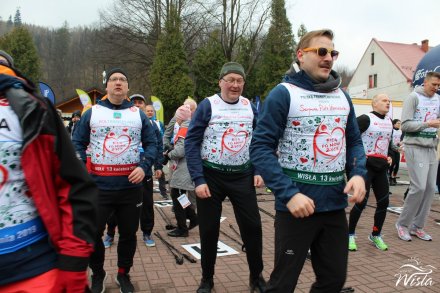 Rozgrzewka uczestników biegu